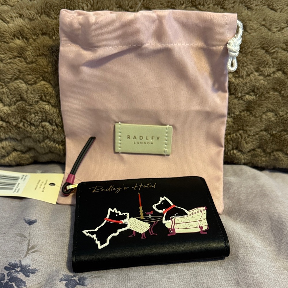 Radley London Black Wallet with Dog Motif
4x3